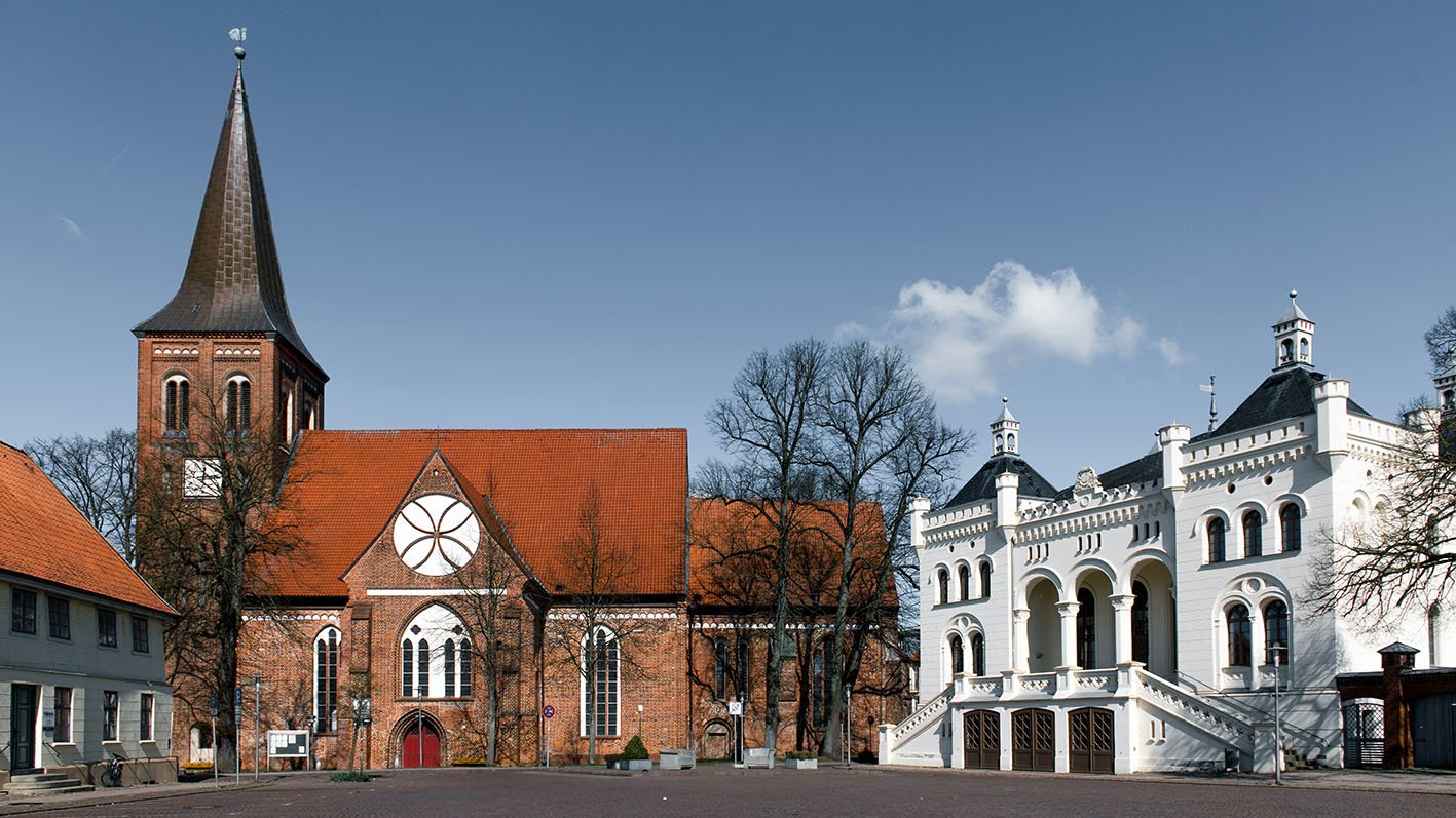 Photo by <a href="https://unsplash.com/@hamburgmeinefreundin?utm_source=unsplash&utm_medium=referral&utm_content=creditCopyText">Wolfgang Weiser</a> on <a href="https://unsplash.com/photos/a-church-and-a-historic-building-sit-side-by-side-eIlXy17tH4o?utm_source=unsplash&utm_medium=referral&utm_content=creditCopyText">Unsplash</a>
      